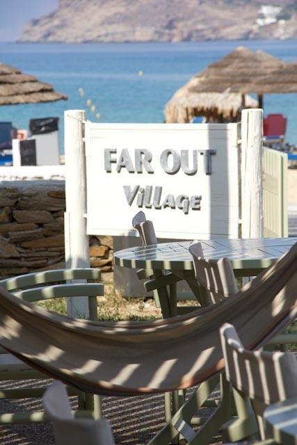 Far Out Village Hotel Milopótasz Kültér fotó